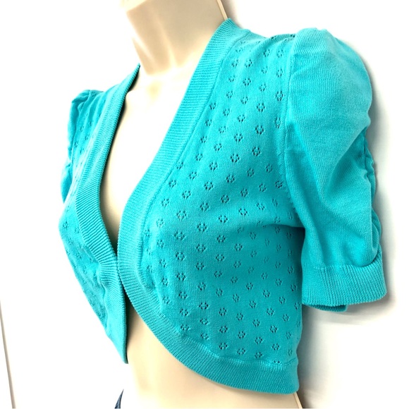 Xtraordinary Turquoise Knit Cropped Bolero Shrug - Picture 9 of 16